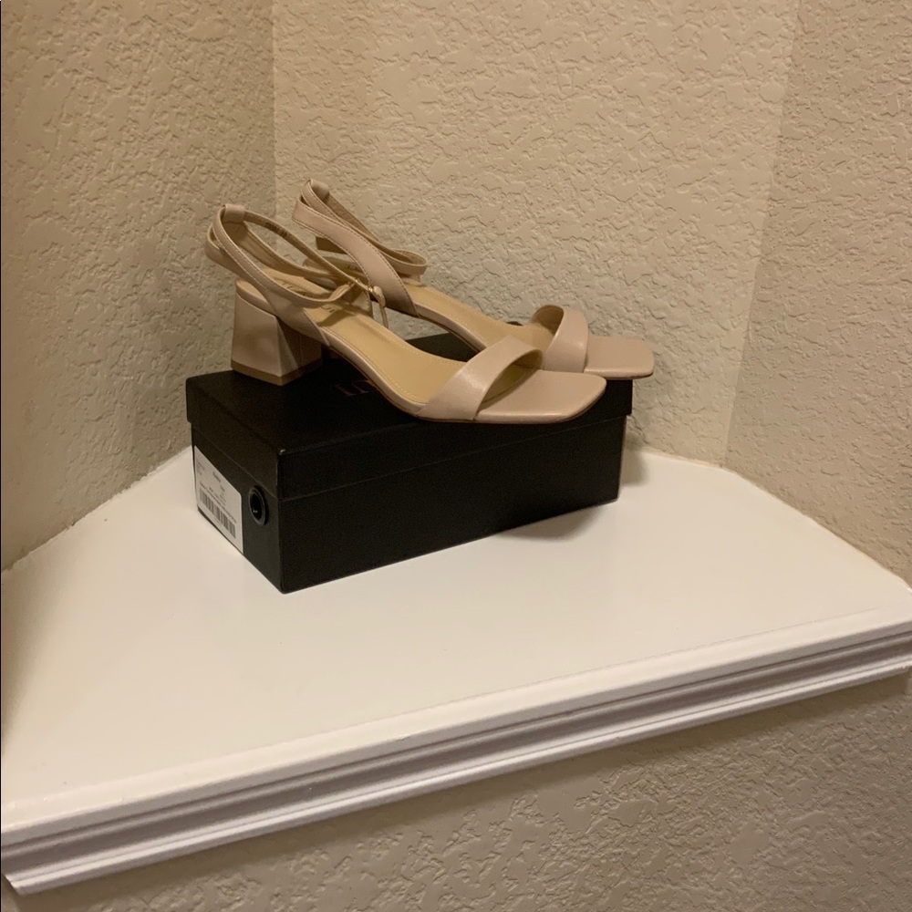 Square toe chunky heels Shoes size 10